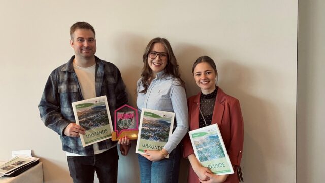 Max Bertels (Dirigent Jugendorchester), Hannah Schmidt (ehemalige Jugendleiterin), Leonie Loerwald (Geschäftsführerin Jugendorchester)